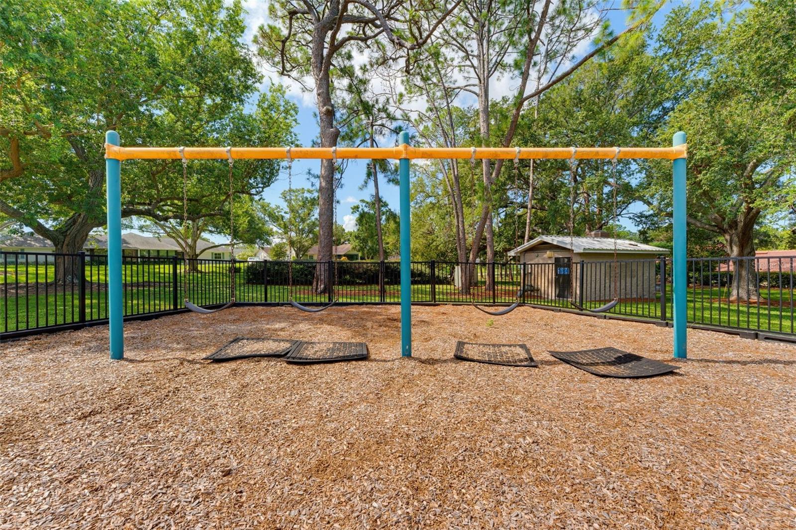 1372 CARLISLE CT — photo 54