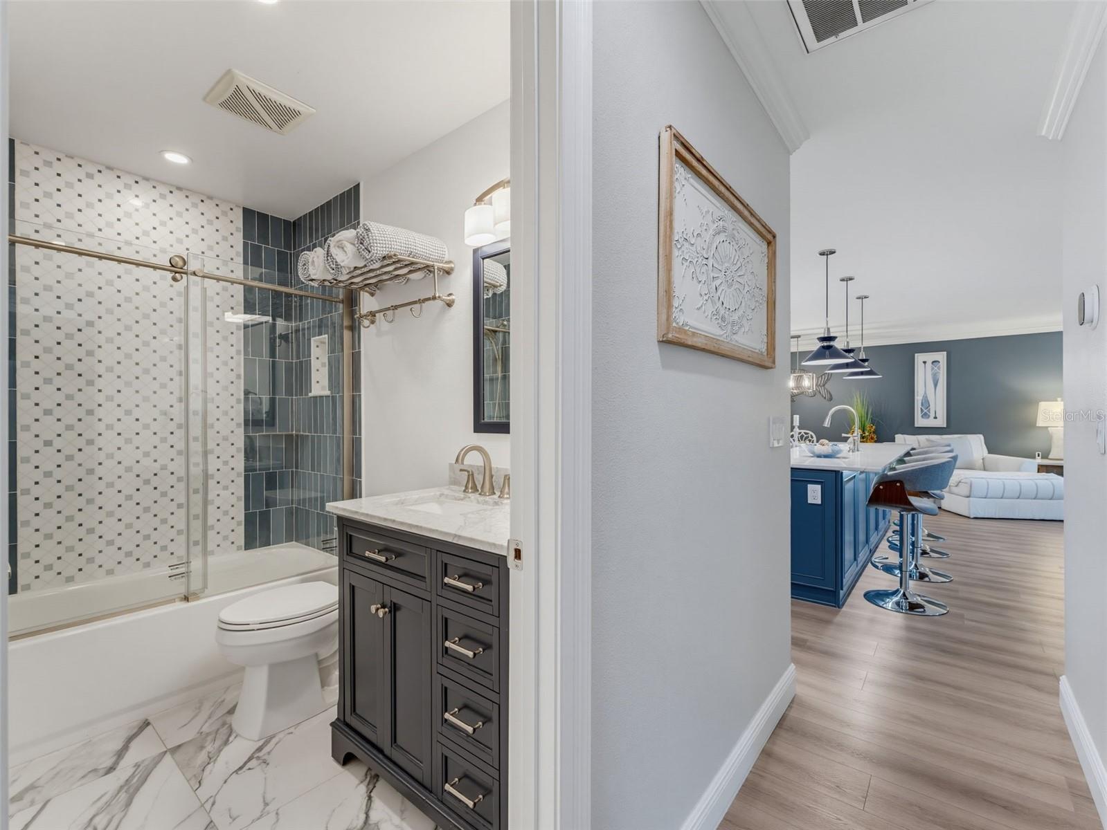 1372 CARLISLE CT — photo 42