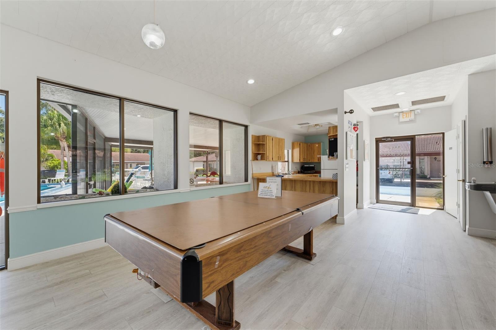 1372 CARLISLE CT — photo 61