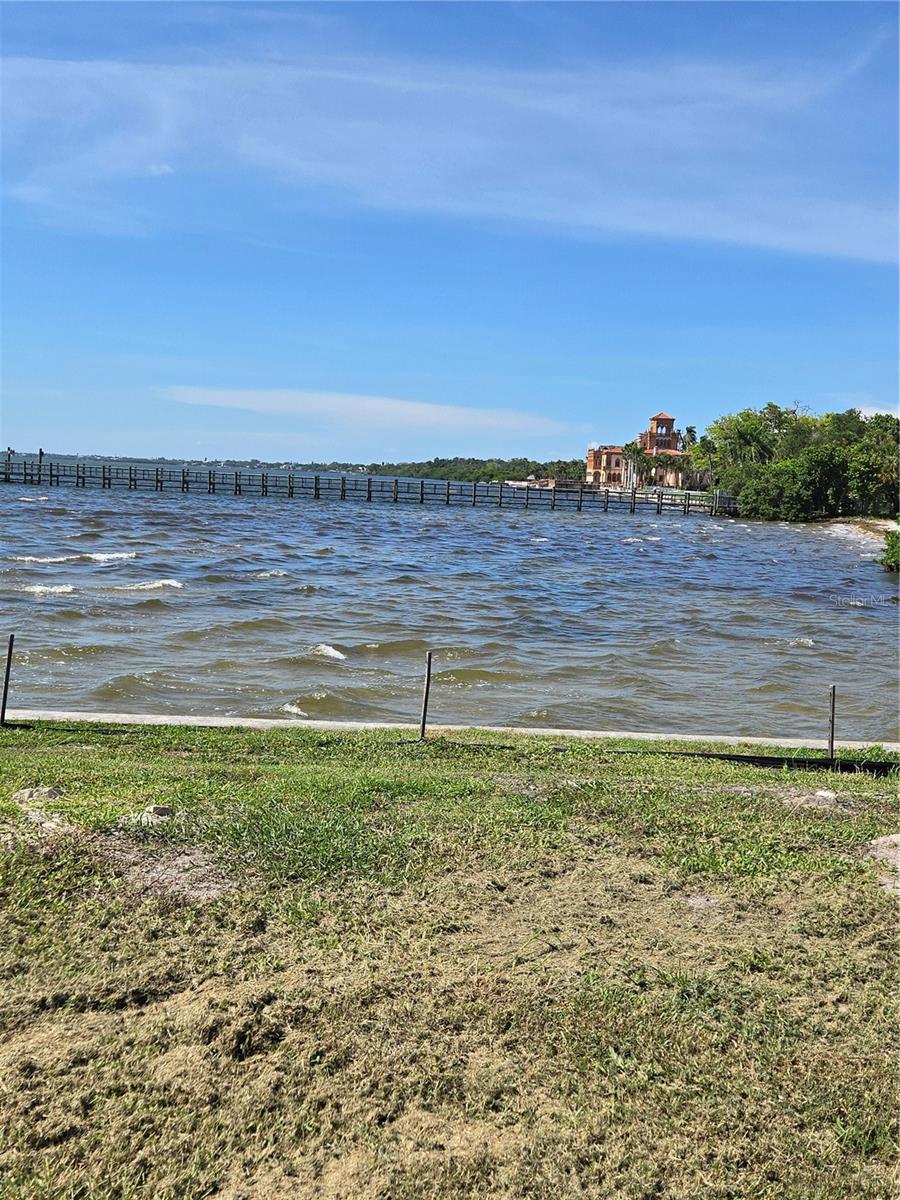 333 N. SHORE DR — photo 3