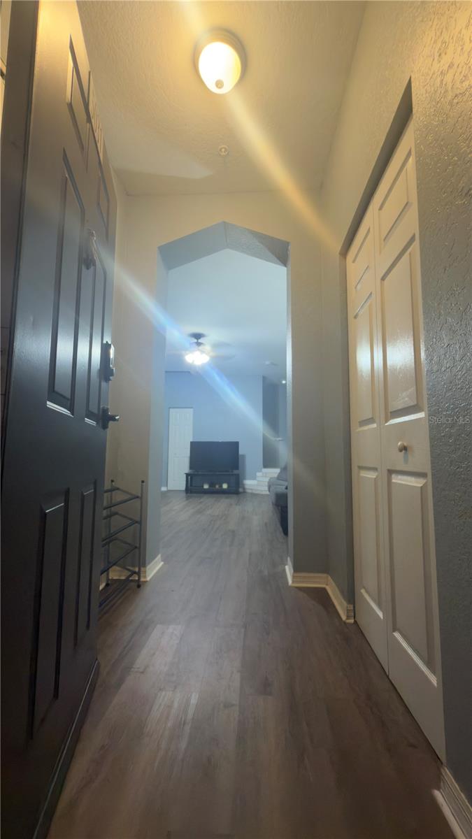 5031 SUNRIDGE PALMS DR — photo 2