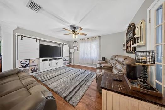 716 LEFFINGWELL AVE — photo 9