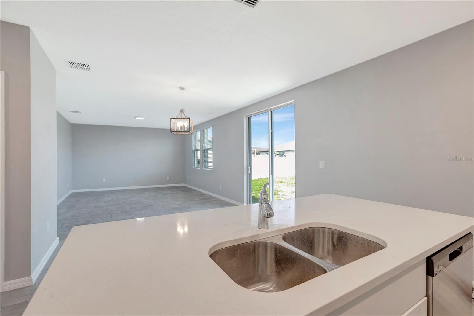 38689 HARLOW ROSE DR — photo 17
