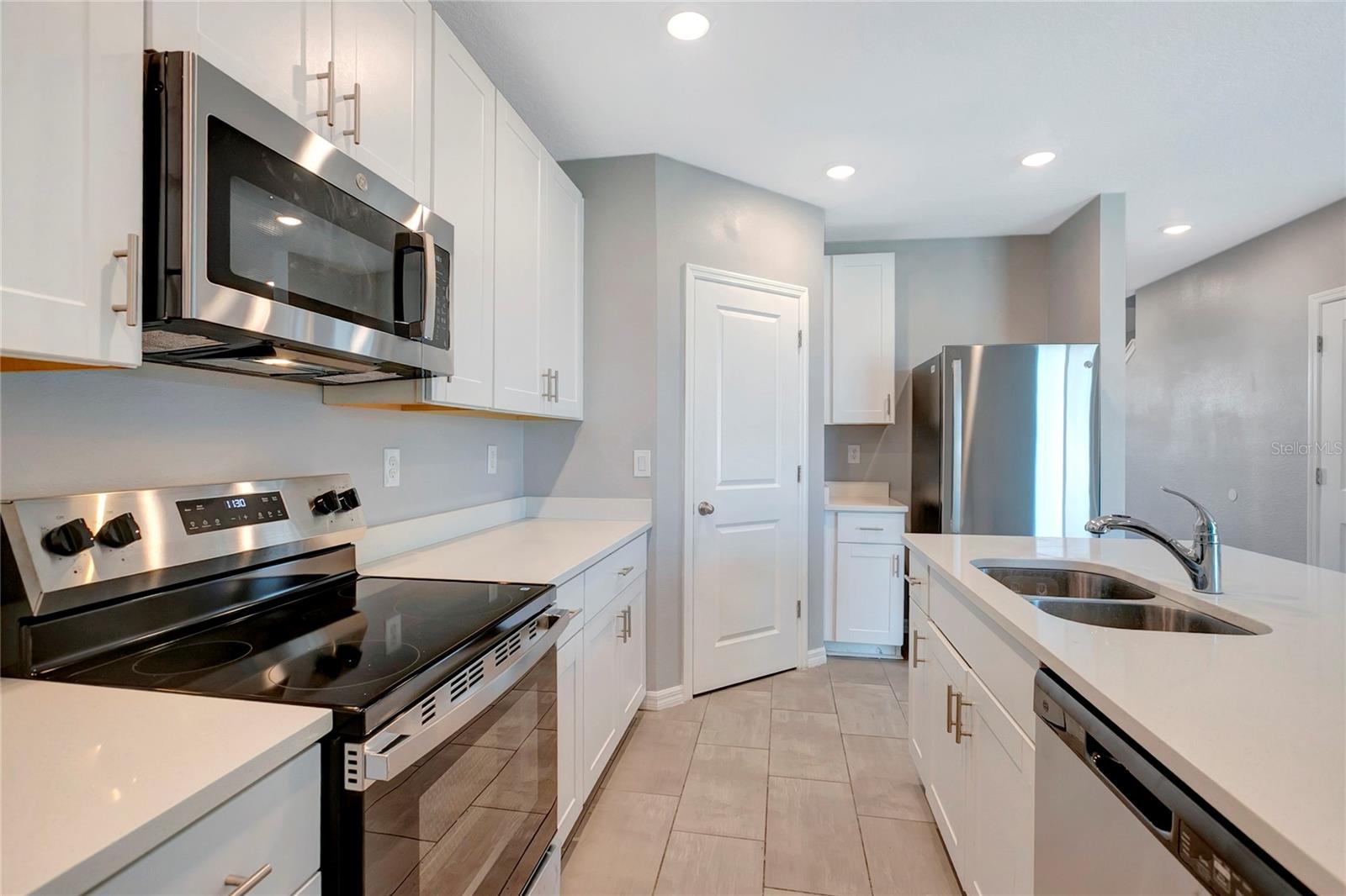 38689 HARLOW ROSE DR — photo 14