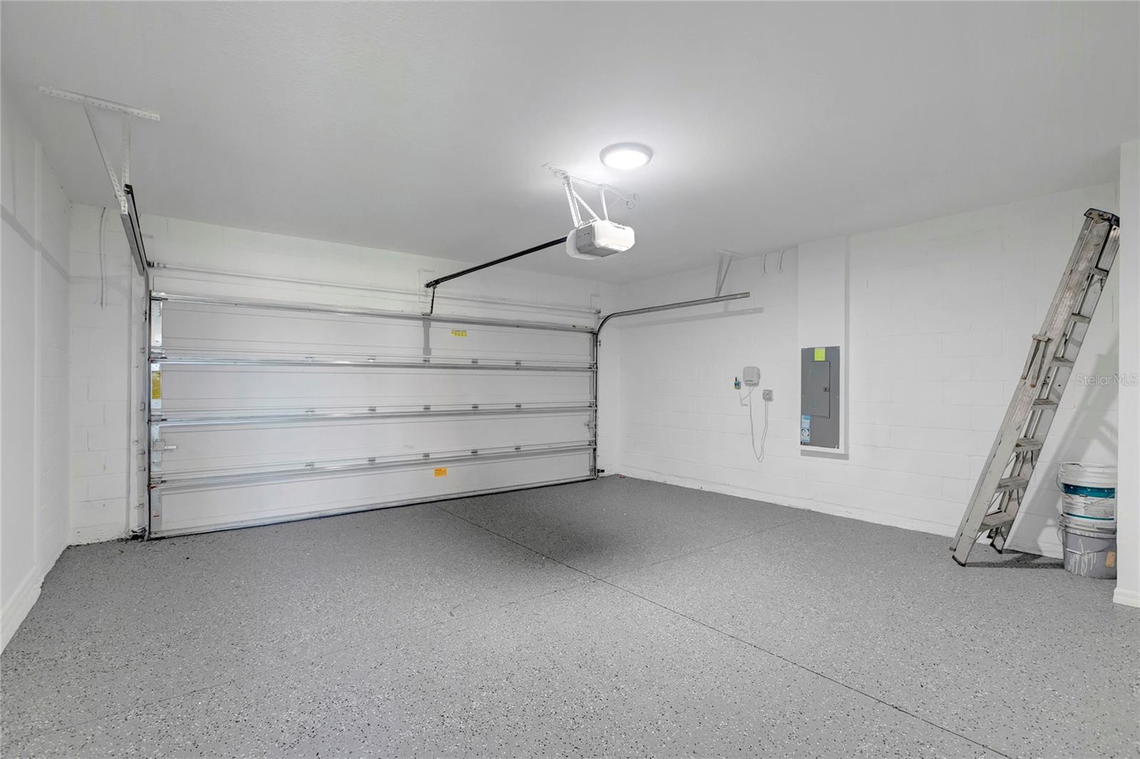 38689 HARLOW ROSE DR — photo 49