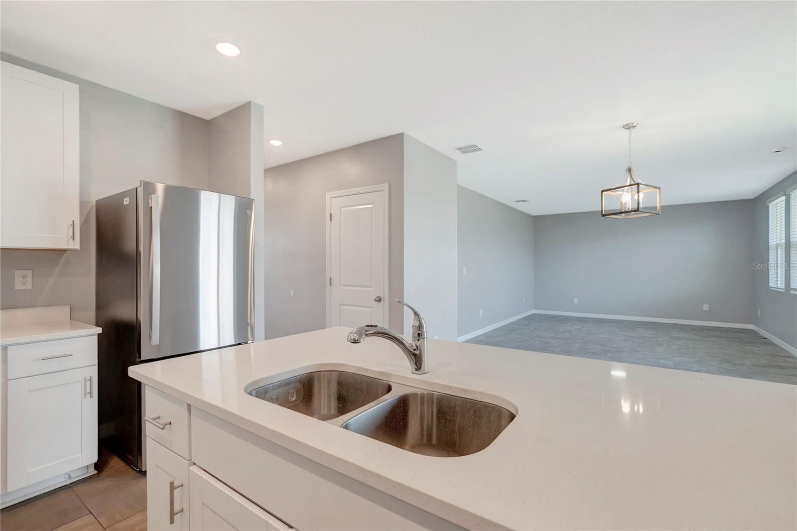 38689 HARLOW ROSE DR — photo 16