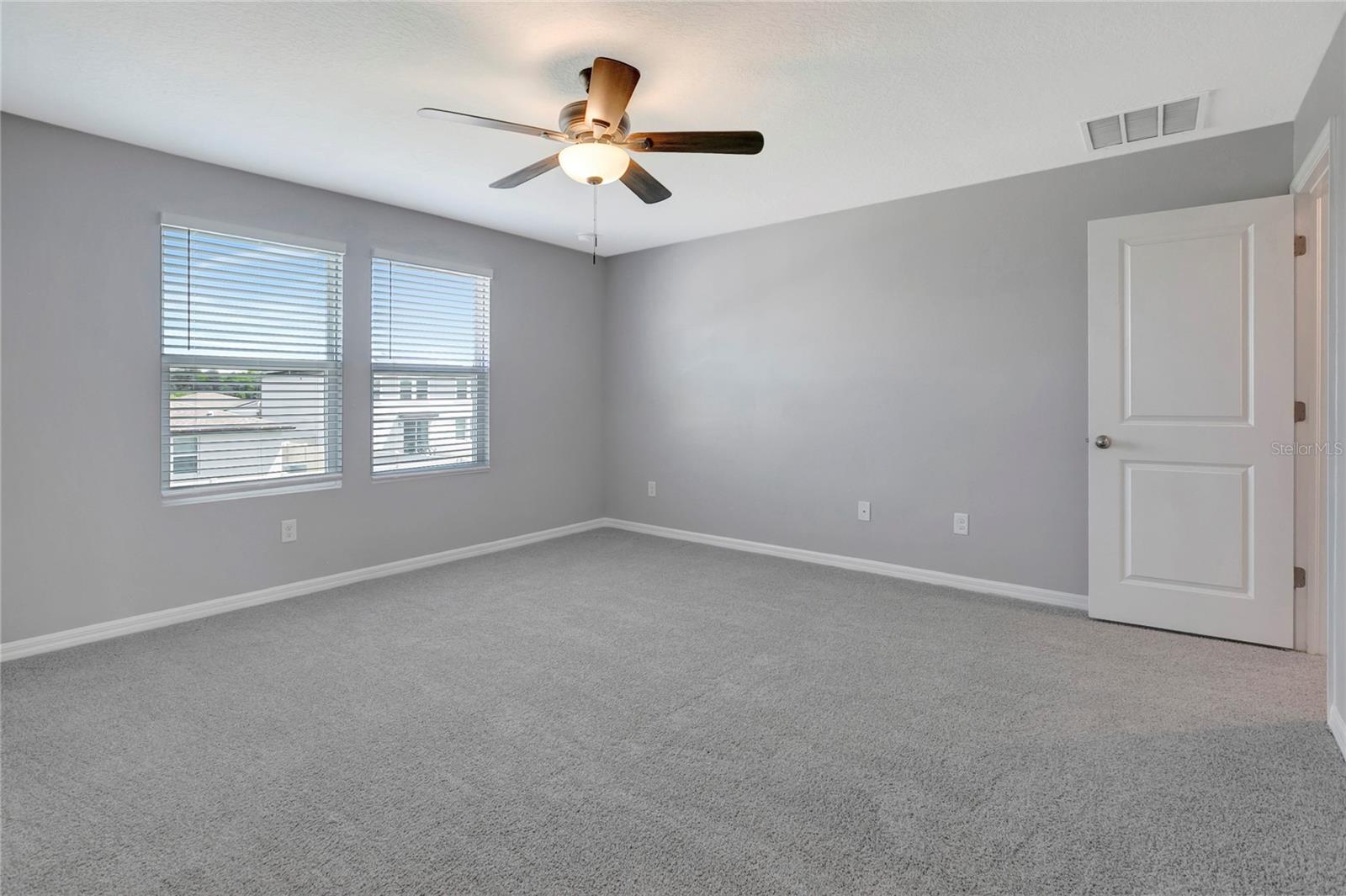 38689 HARLOW ROSE DR — photo 32