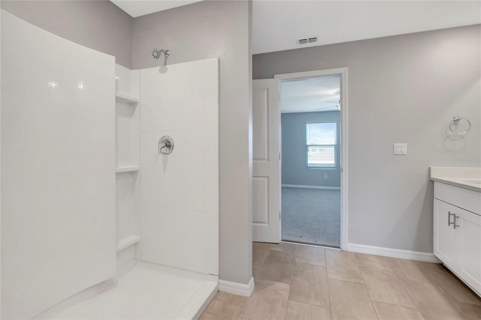 38689 HARLOW ROSE DR — photo 35