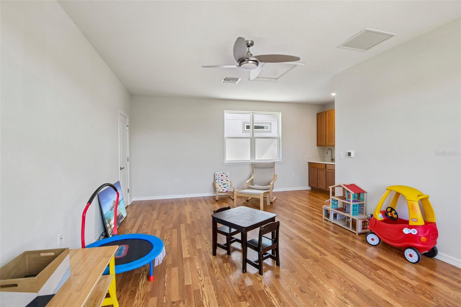 13690 STEVENSON LN — photo 30
