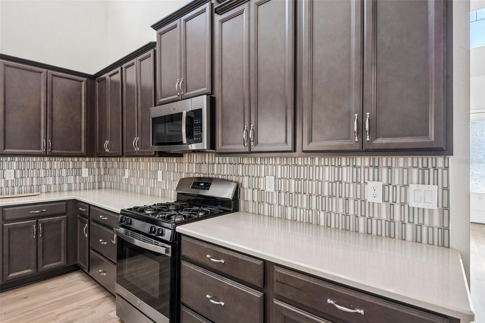 13690 STEVENSON LN — photo 6