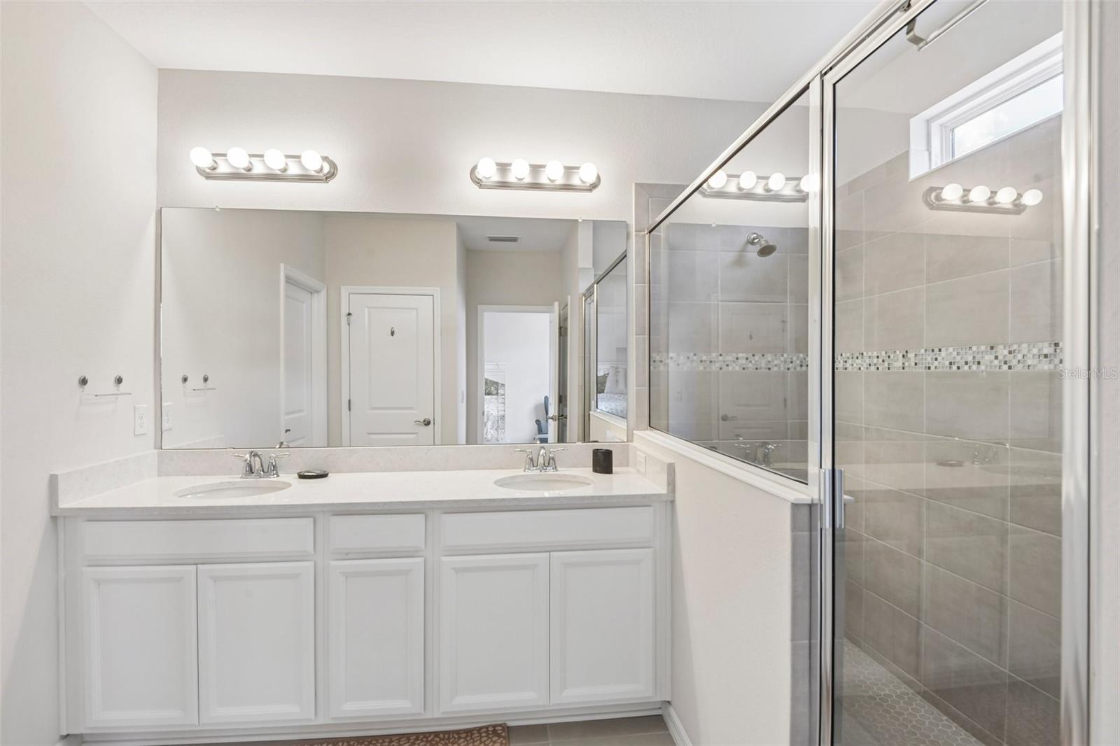 13690 STEVENSON LN — photo 18