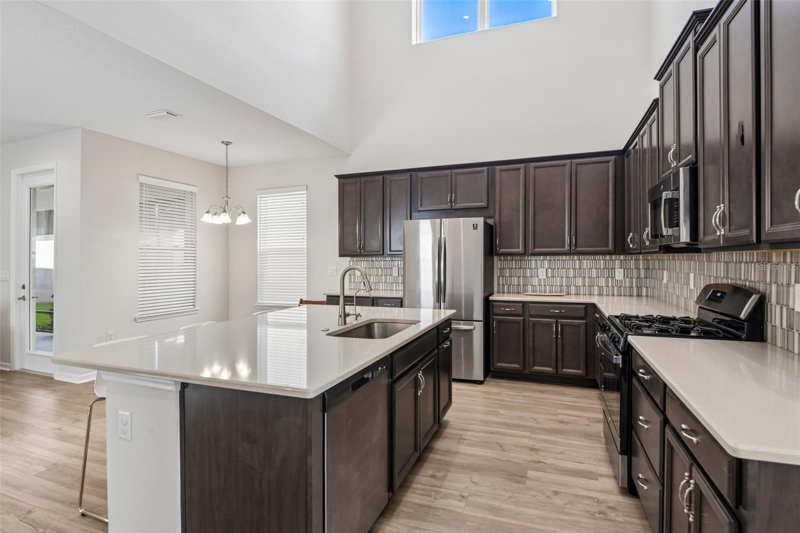 13690 STEVENSON LN — photo 5