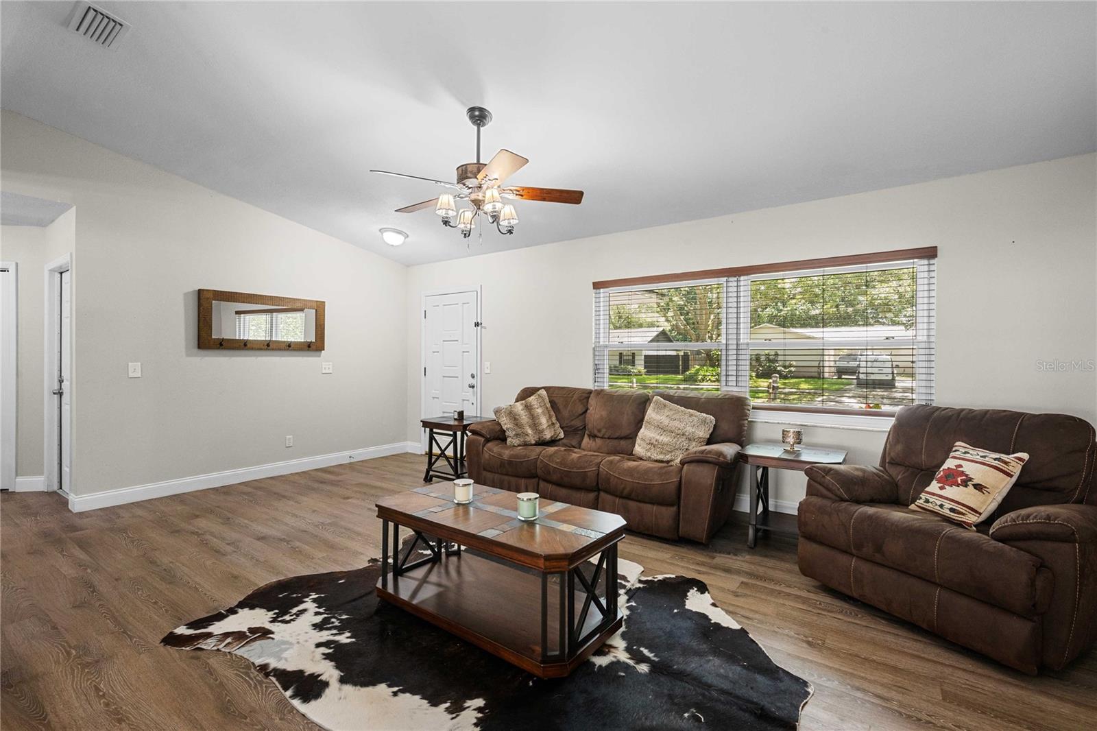 2423 FORREST CREST CIR — photo 2