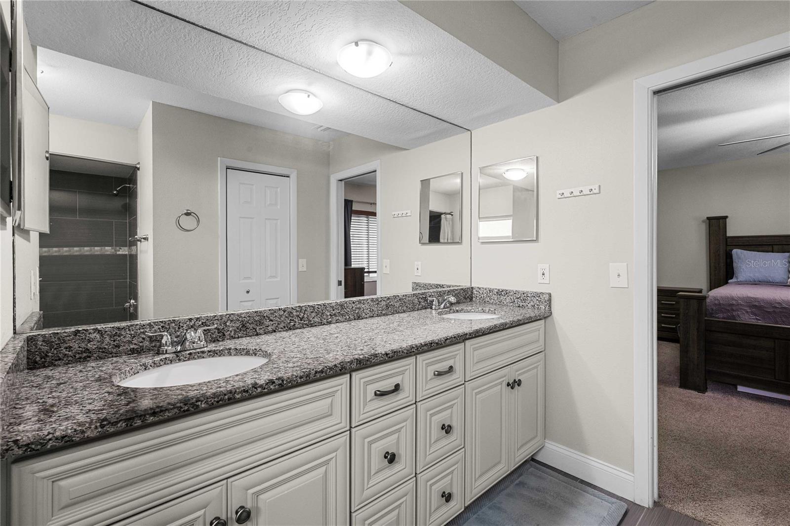 2423 FORREST CREST CIR — photo 28