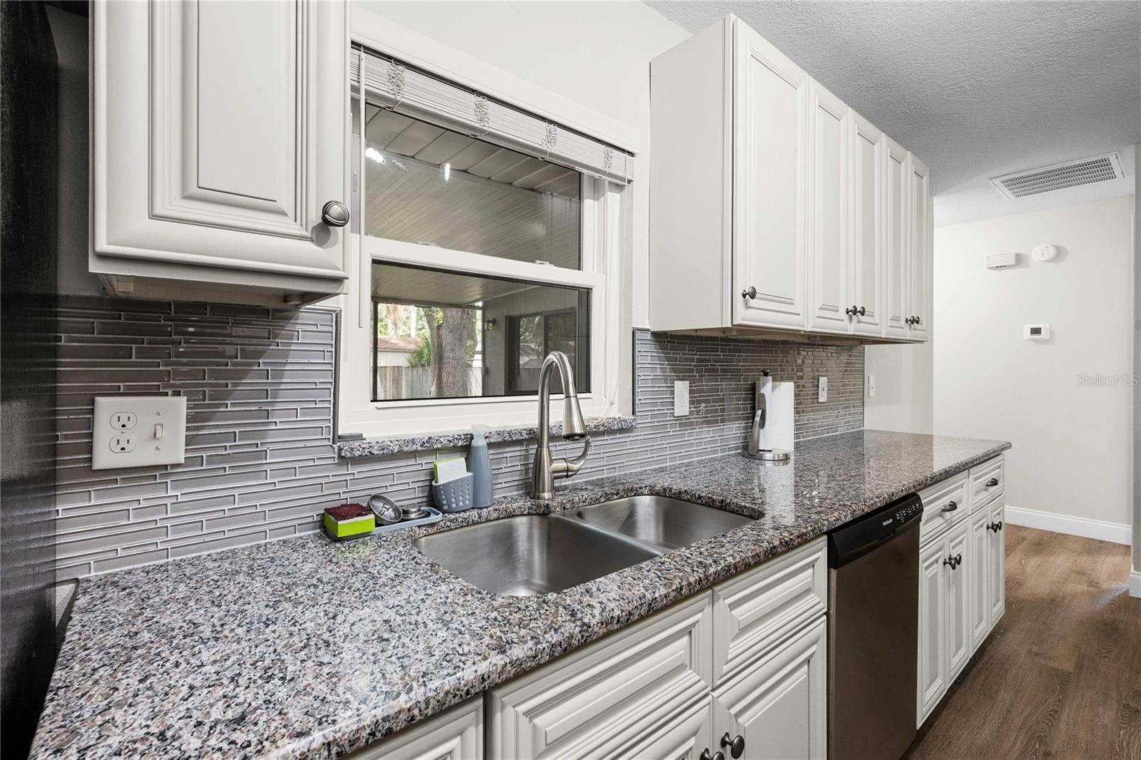 2423 FORREST CREST CIR — photo 21