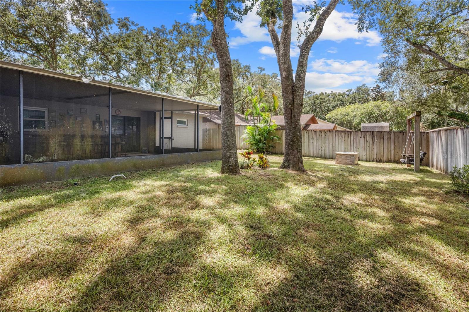 2423 FORREST CREST CIR — photo 34