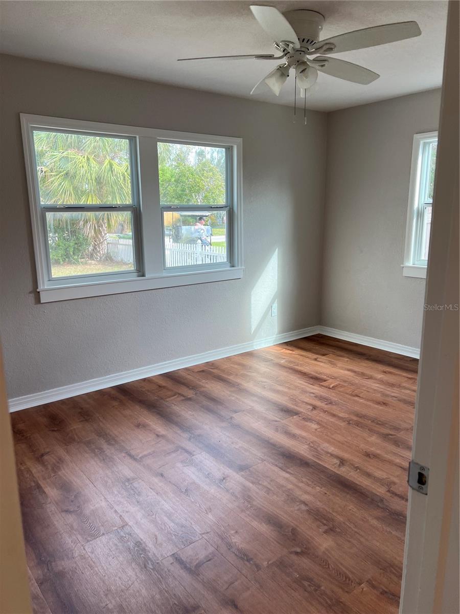 2106 MAGNOLIA ST — photo 5