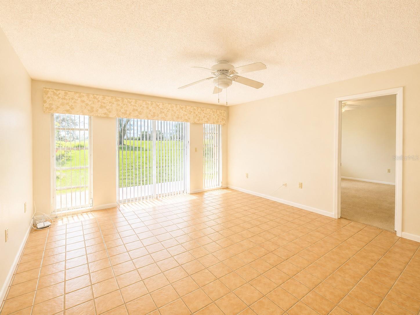 310 FAIRCROSS CIR — photo 9