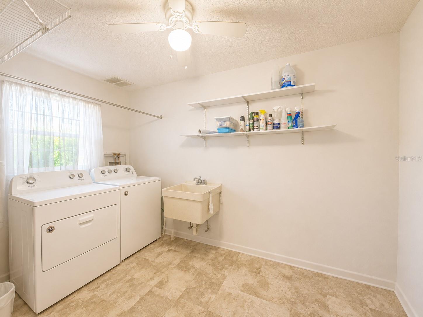 310 FAIRCROSS CIR — photo 20