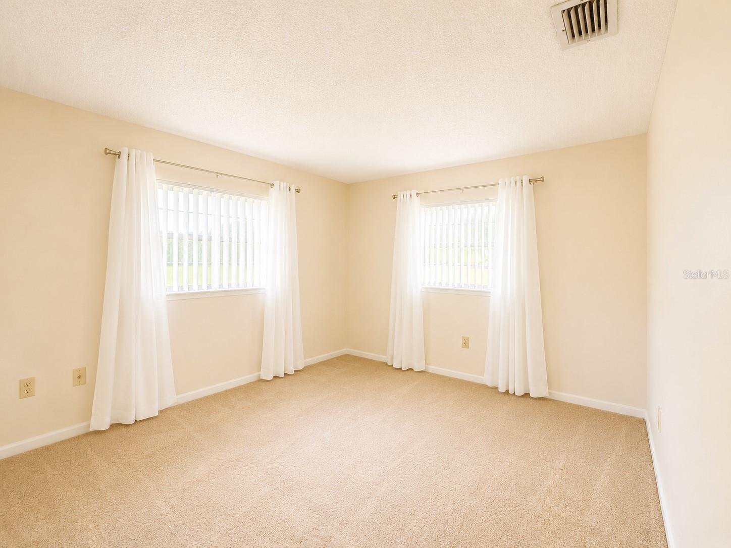 310 FAIRCROSS CIR — photo 13