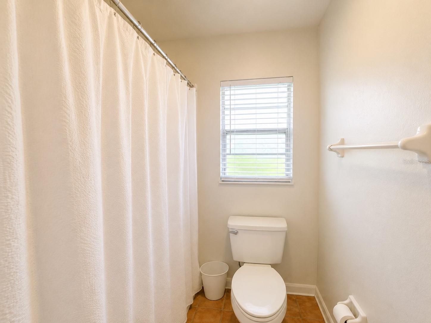 310 FAIRCROSS CIR — photo 15