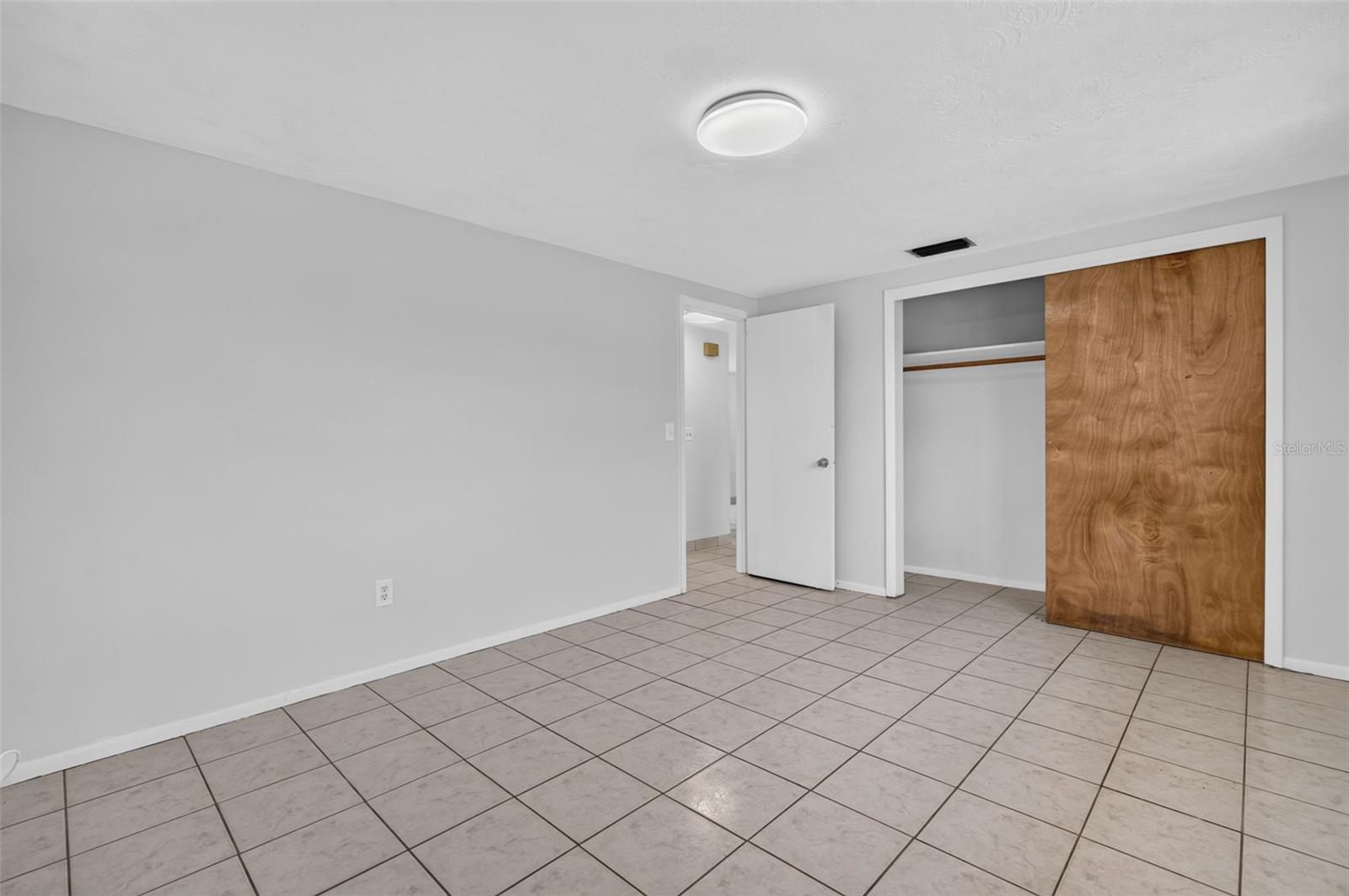 3852 SUNRAY DR — photo 19