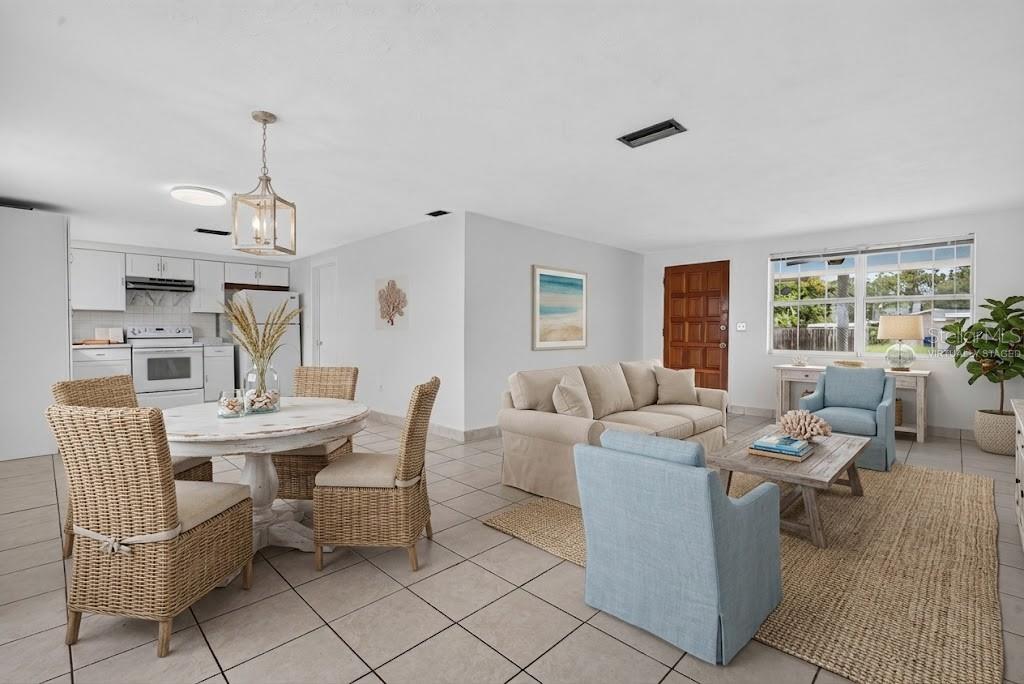 3852 SUNRAY DR — photo 6