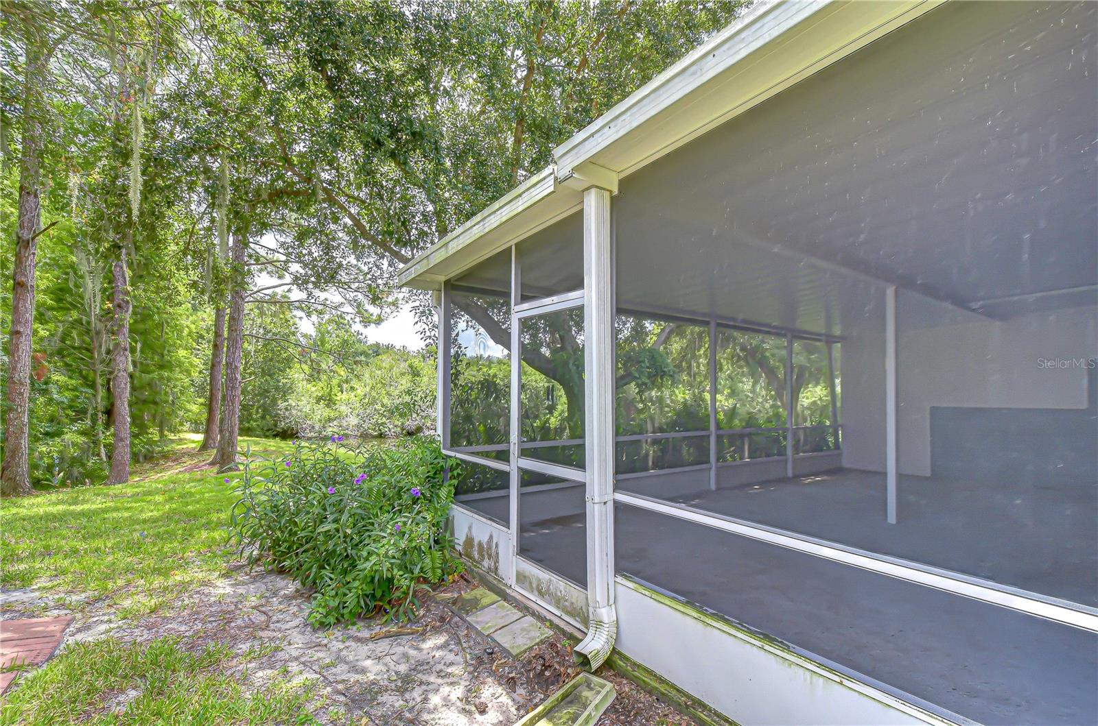 6026 SANDHILL RIDGE DR — photo 29