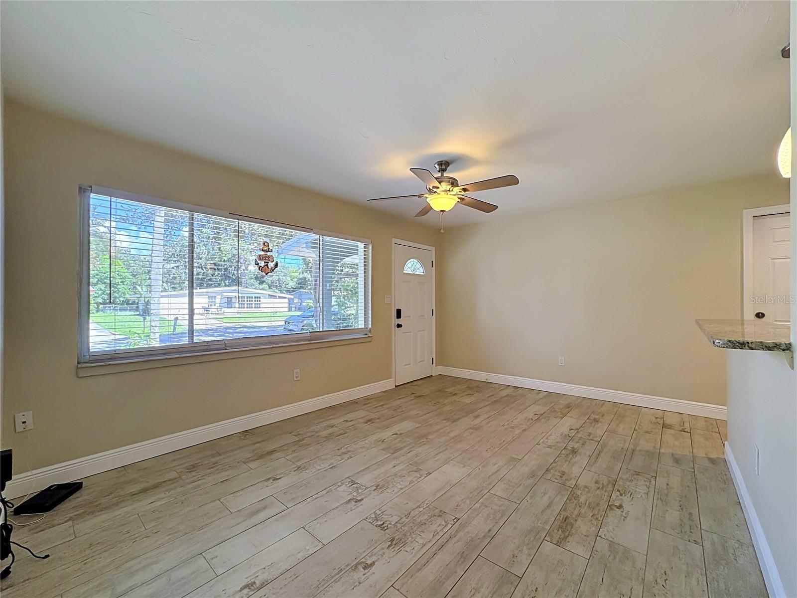 2212 VINSON AVE — photo 18