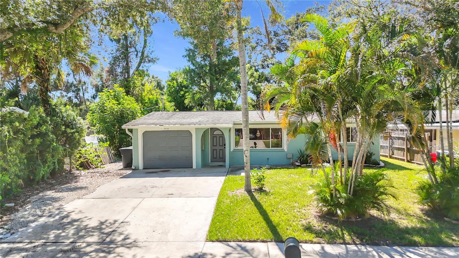2212 VINSON AVE — photo 5