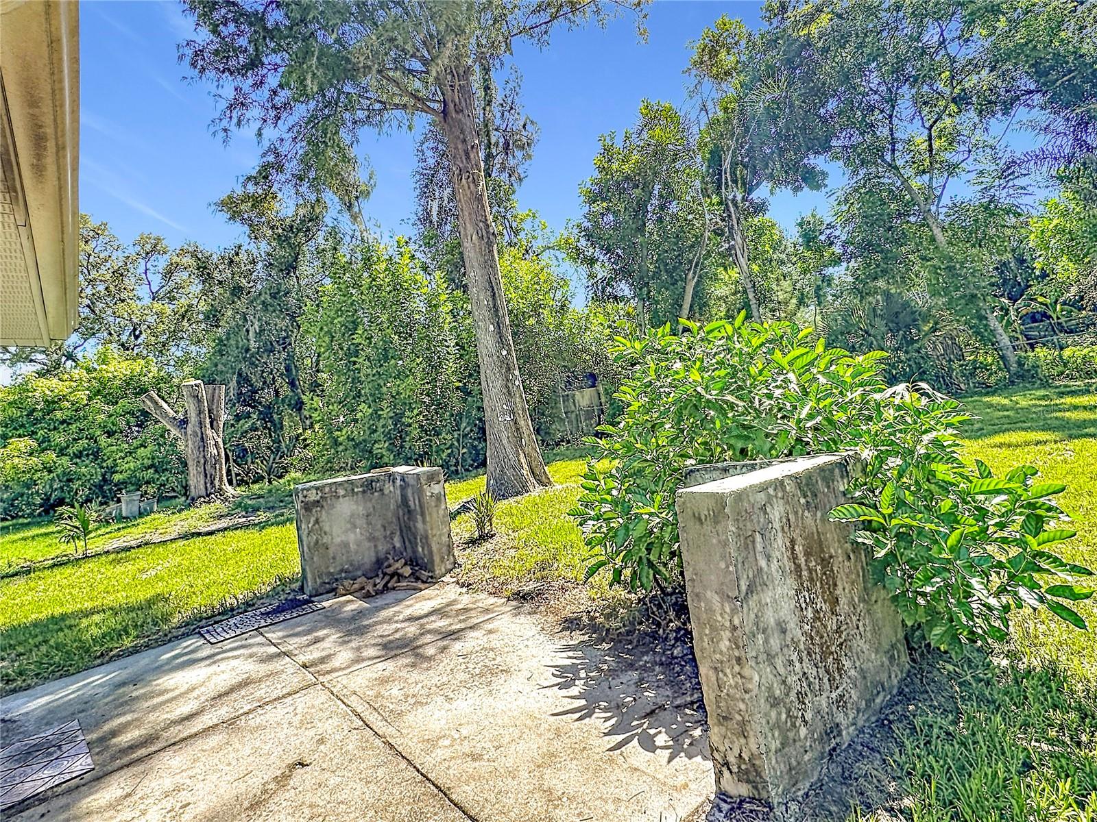 2212 VINSON AVE — photo 34