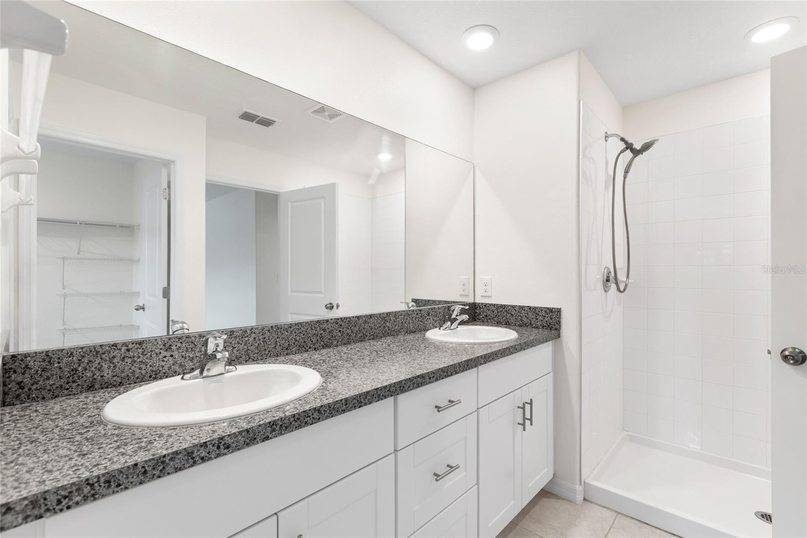 7310 PEARLY EVERLASTING AVE — photo 35