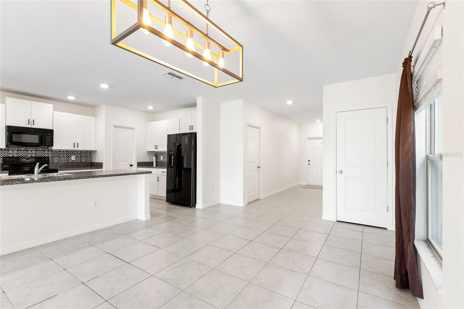 7310 PEARLY EVERLASTING AVE — photo 9
