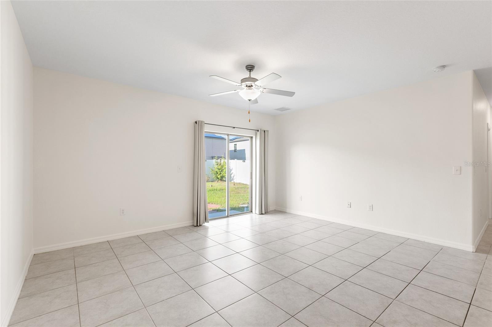 7310 PEARLY EVERLASTING AVE — photo 25