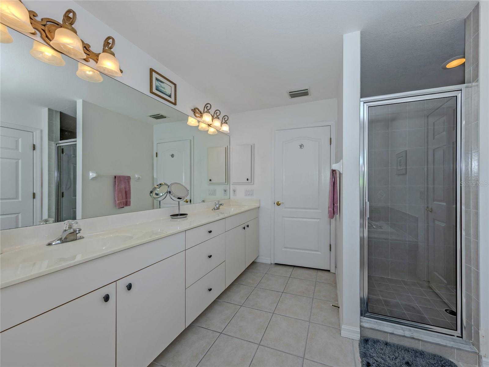 1290 MCCRORY ST — photo 19