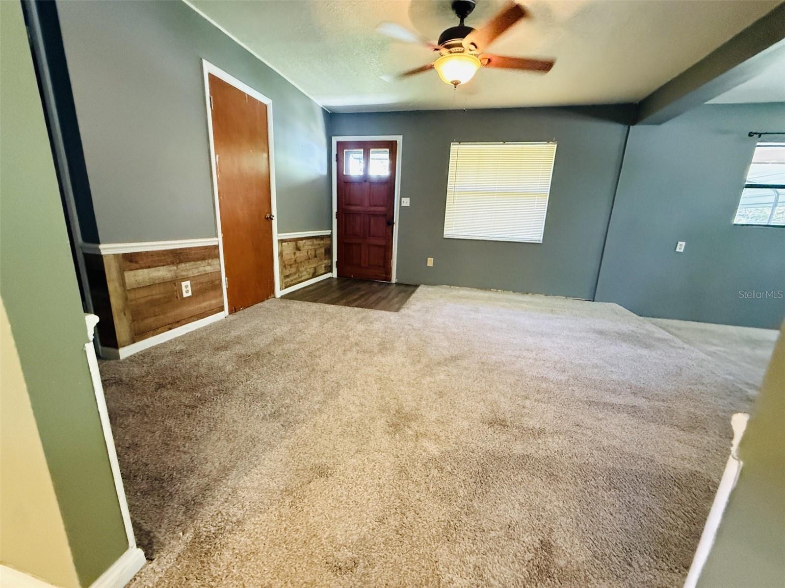 39048 BLUE JAY AVE — photo 16