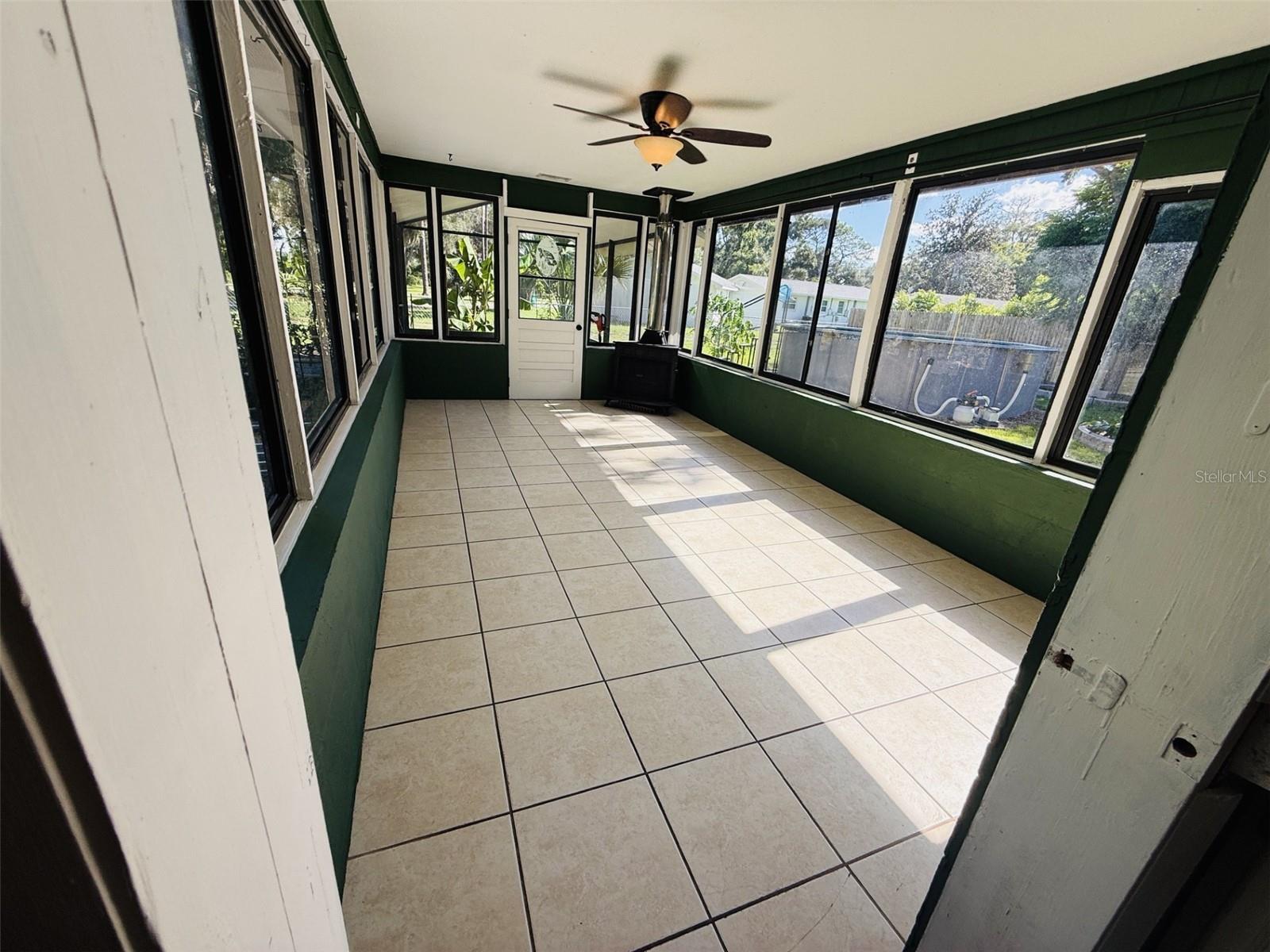 39048 BLUE JAY AVE — photo 14