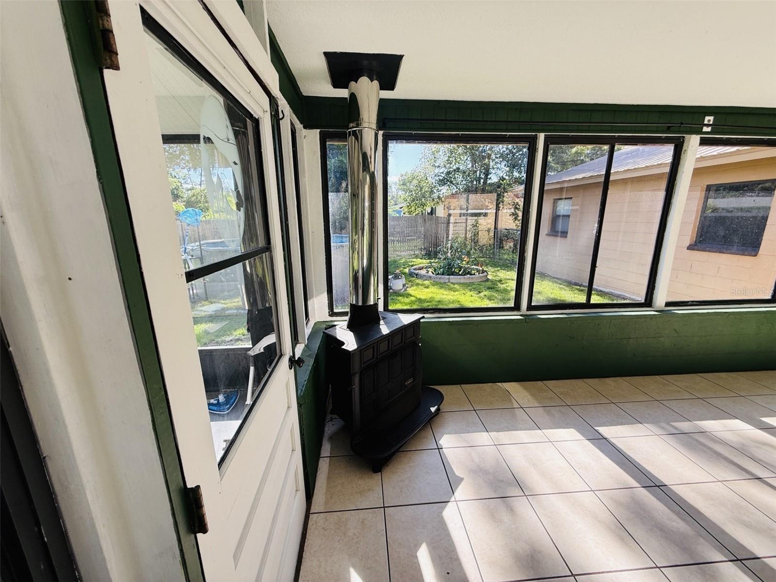 39048 BLUE JAY AVE — photo 15