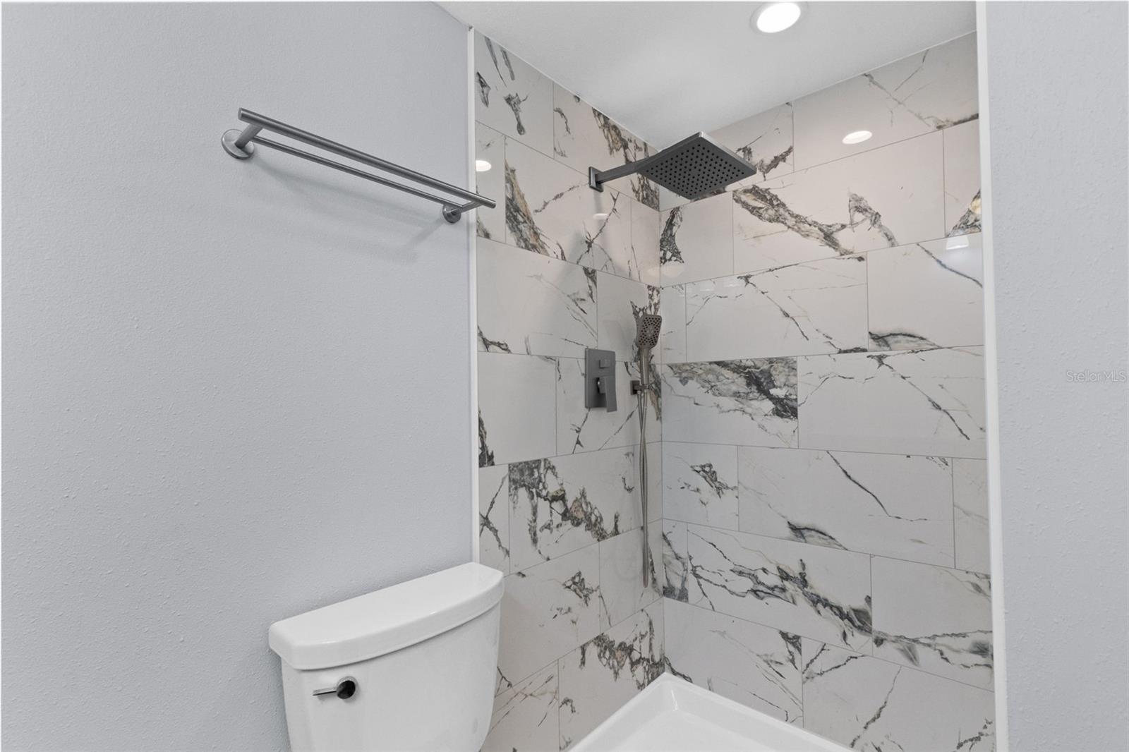 4895 BAY ST NE #102 — photo 13