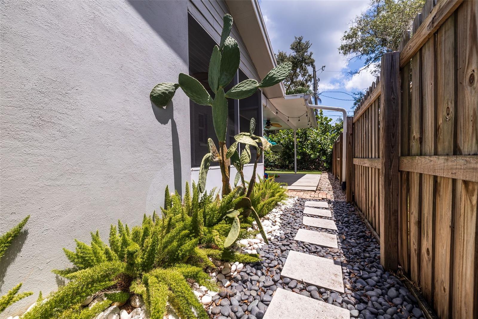 5711 VENETIAN BLVD NE — photo 37