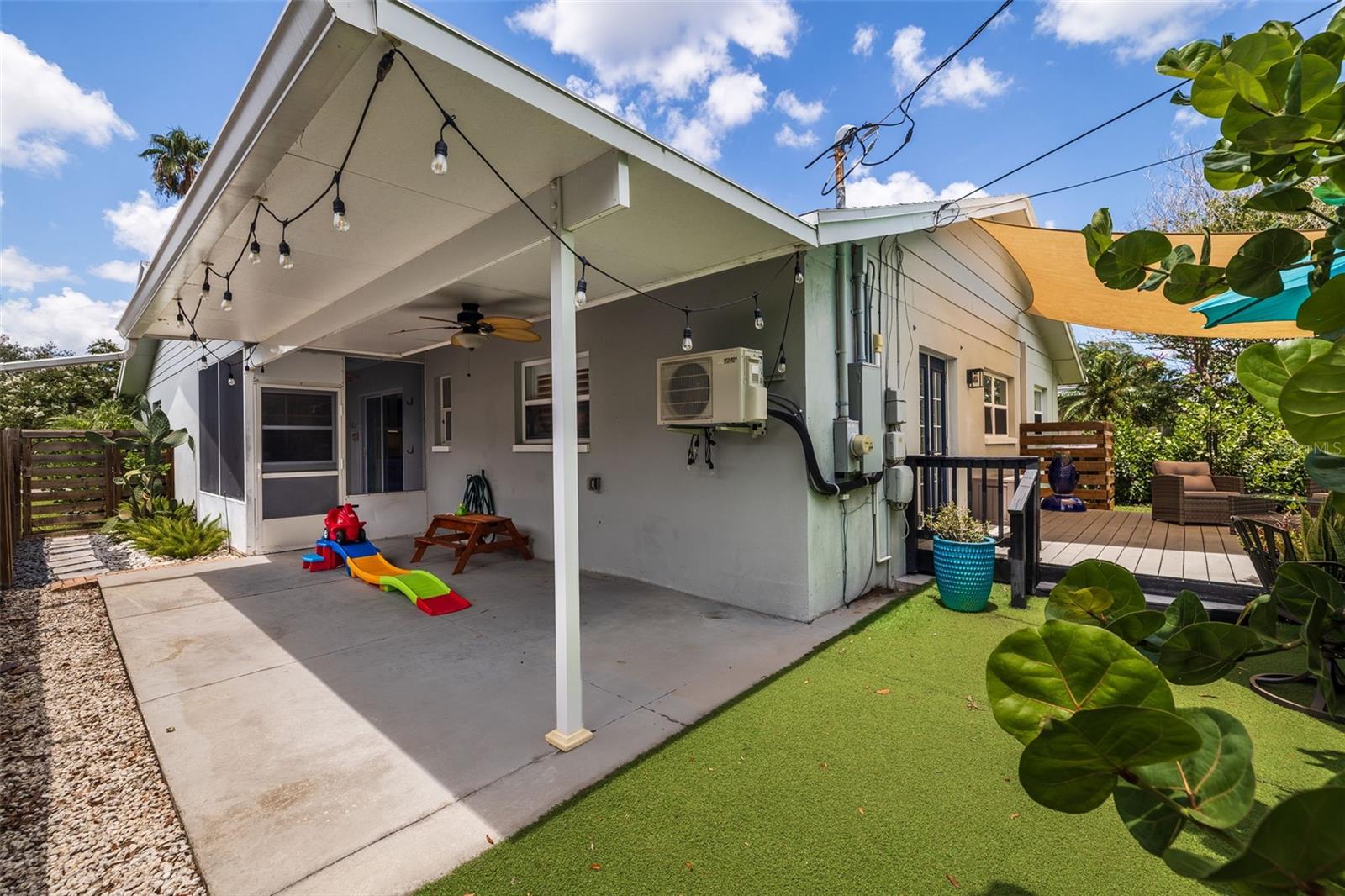 5711 VENETIAN BLVD NE — photo 33