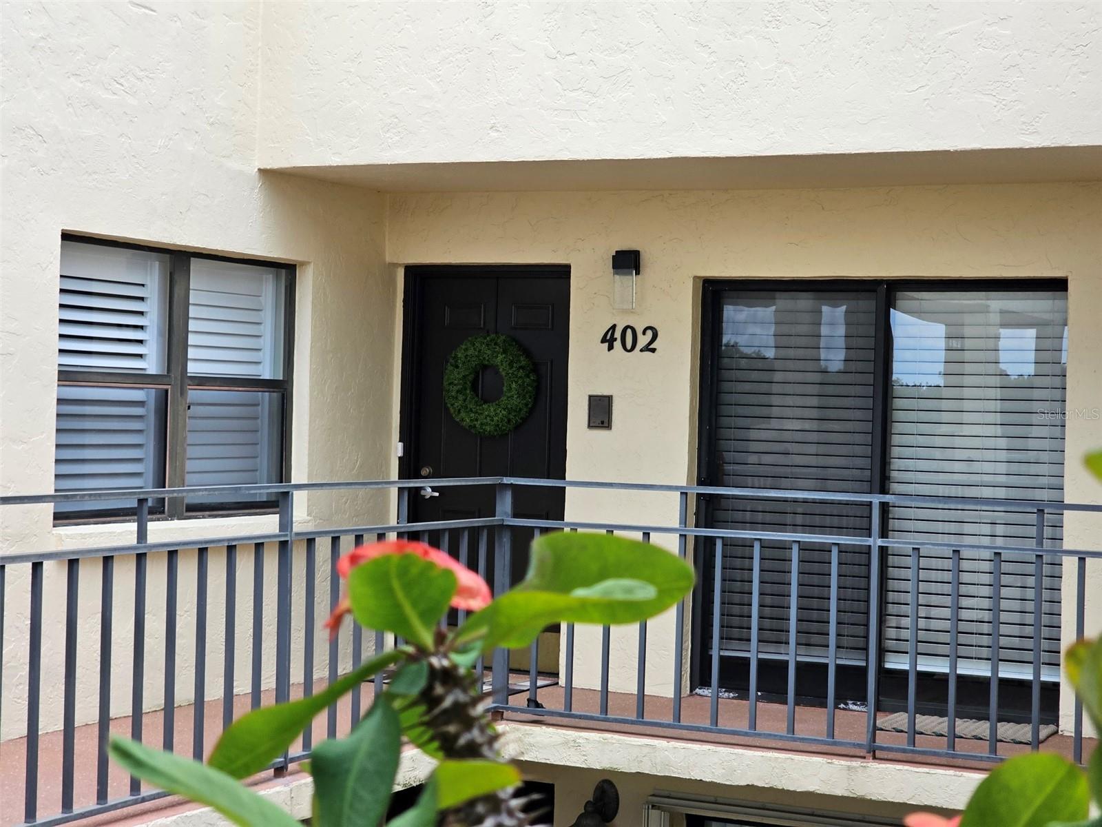 6440 MOURNING DOVE DR #402 — photo 3