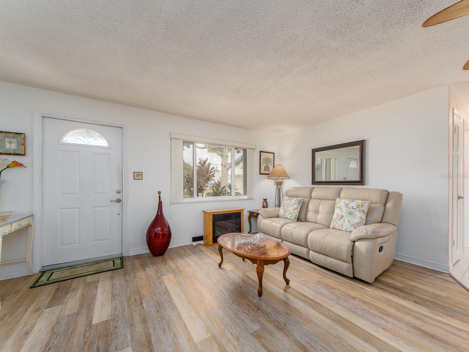 14104 89TH AVE — photo 4