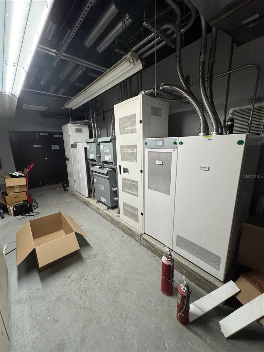 365 105TH TER NE — photo 20