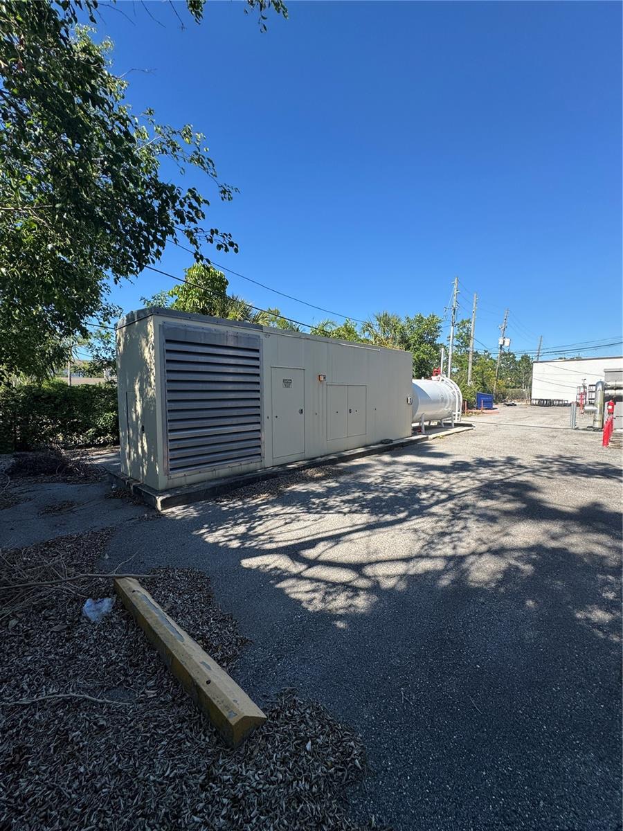 365 105TH TER NE — photo 13