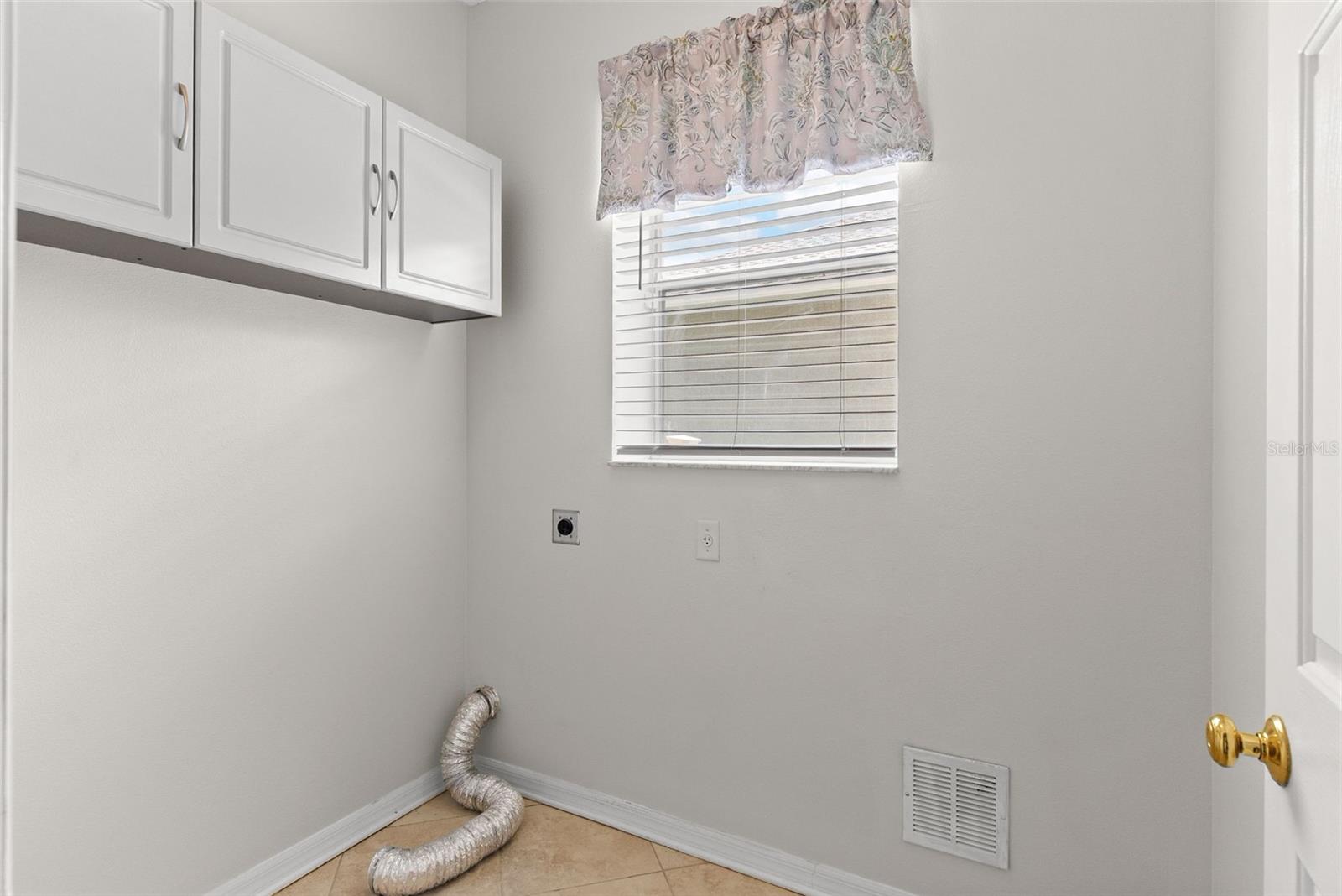 7860 ATWOOD DR — photo 13