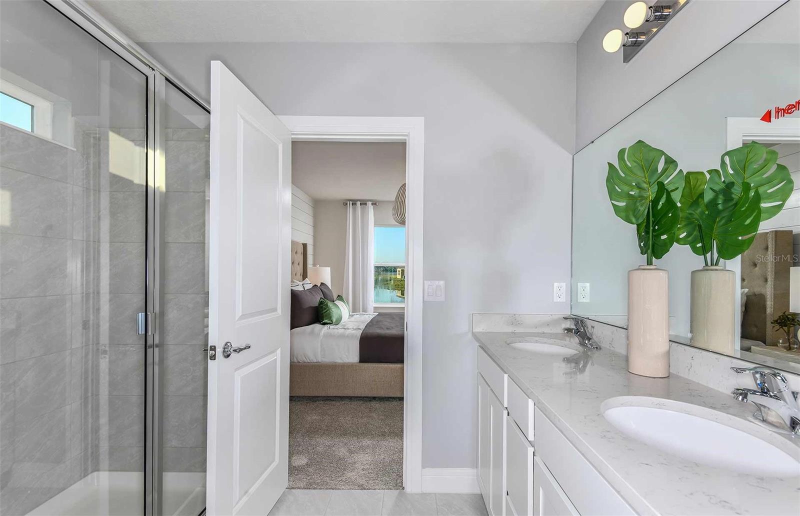 10511 SAPPHIRE BREEZE CV — photo 8