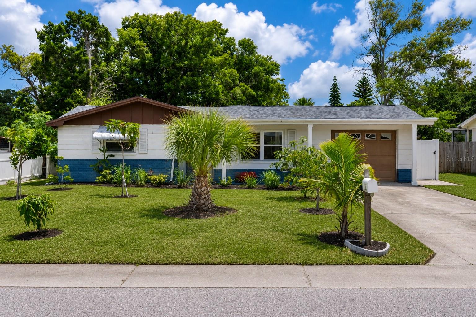 3302 ROCK ROYAL DR — photo 2
