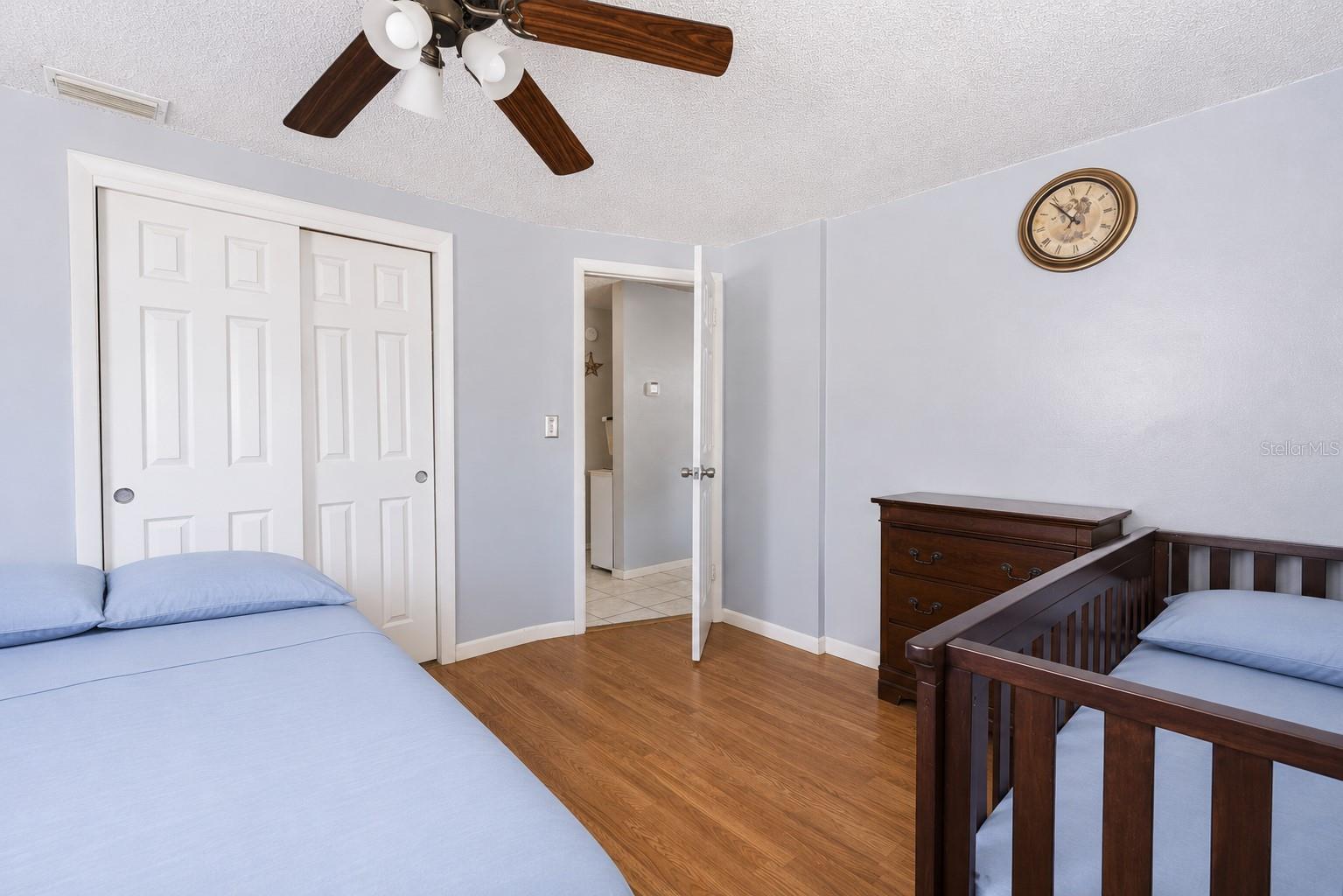 3302 ROCK ROYAL DR — photo 16