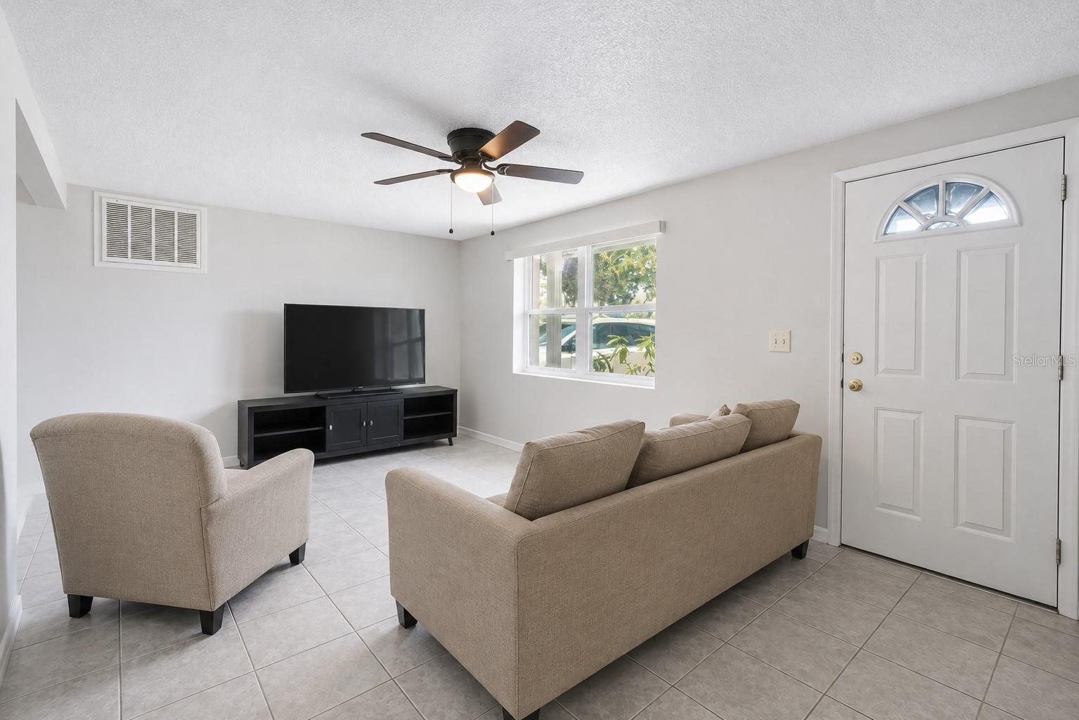 3302 ROCK ROYAL DR — photo 15